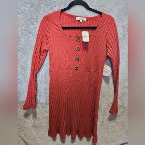 Full Circle Women's Long Sleeve Buttoned Dress - Red